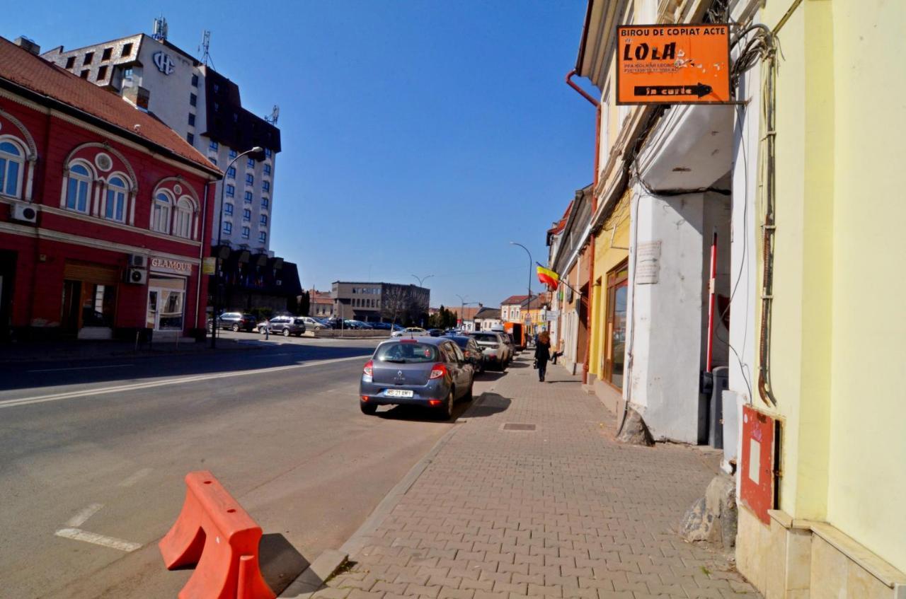 Apartament 8 Central Târgu-Mureş Esterno foto